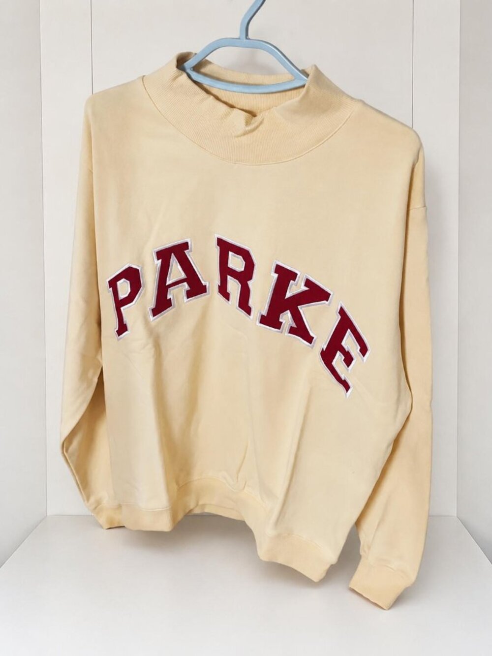 PARKE Oversized Varsity Logo Sweatshirt Cream Yellow Red Graphic EUC